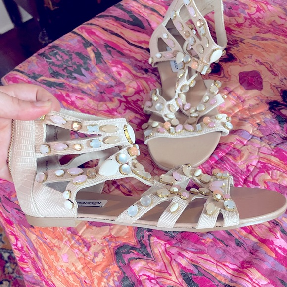 Steve Madden gem sandals. Size 7. Beautiful. Bought used and never worn. - Picture 3 of 3